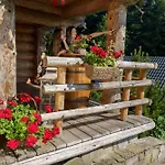 Lesna Bacowka Chalet *